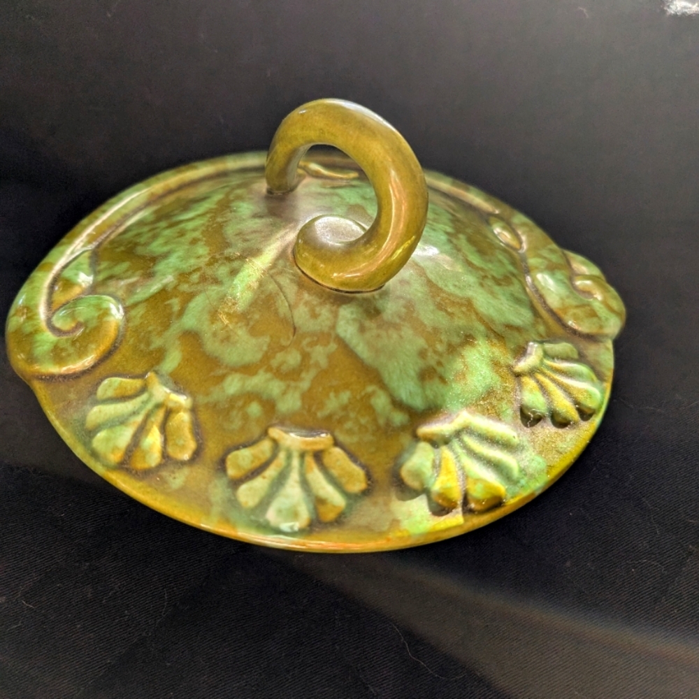 USA pottery casserole dish
